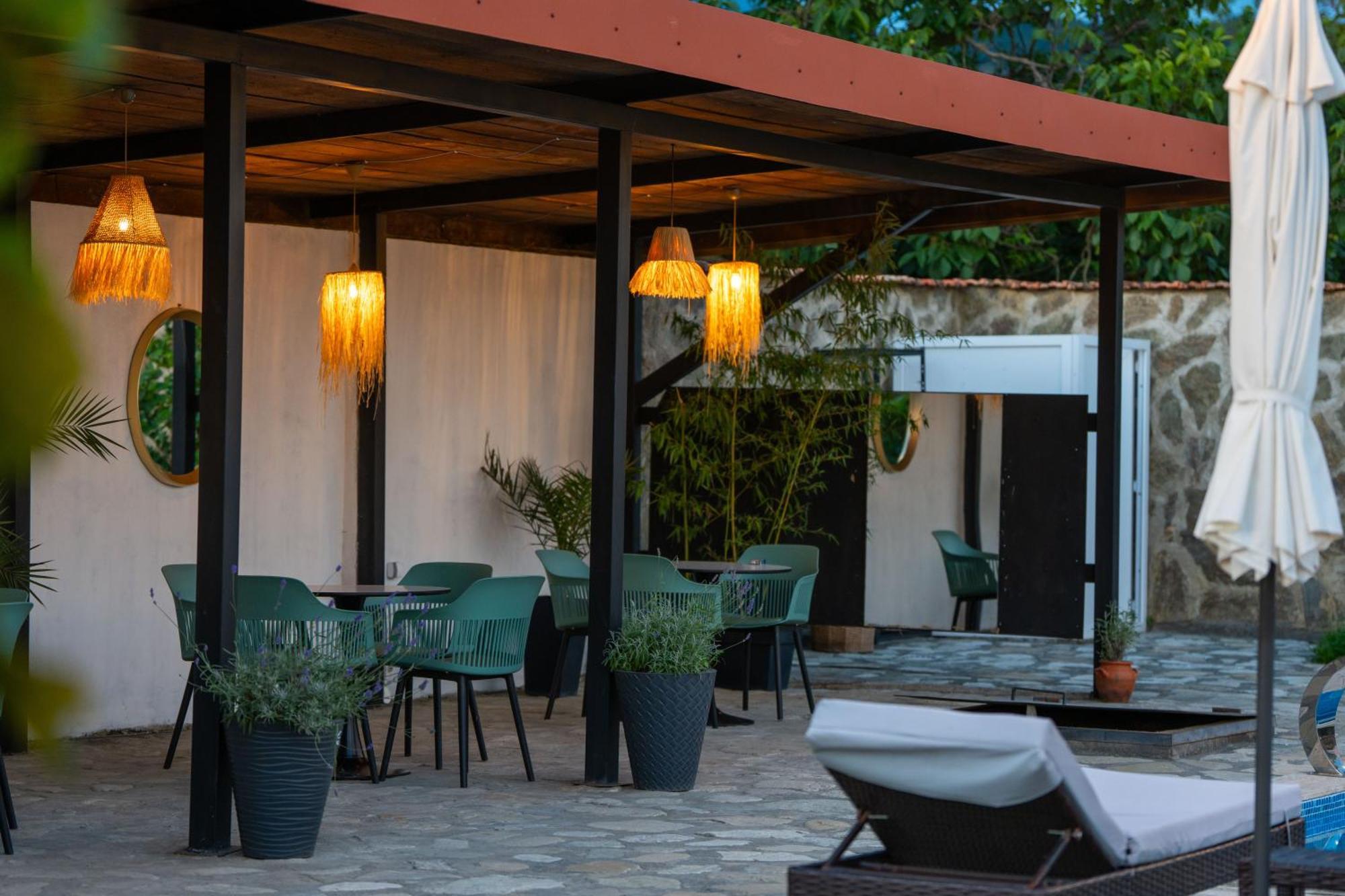 Vineyard Hotel & Winery Napareuli Luaran gambar
